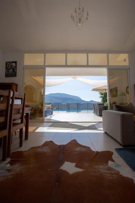 Casa Sierra, A Stunning Spanish Rural Retreat Vila *