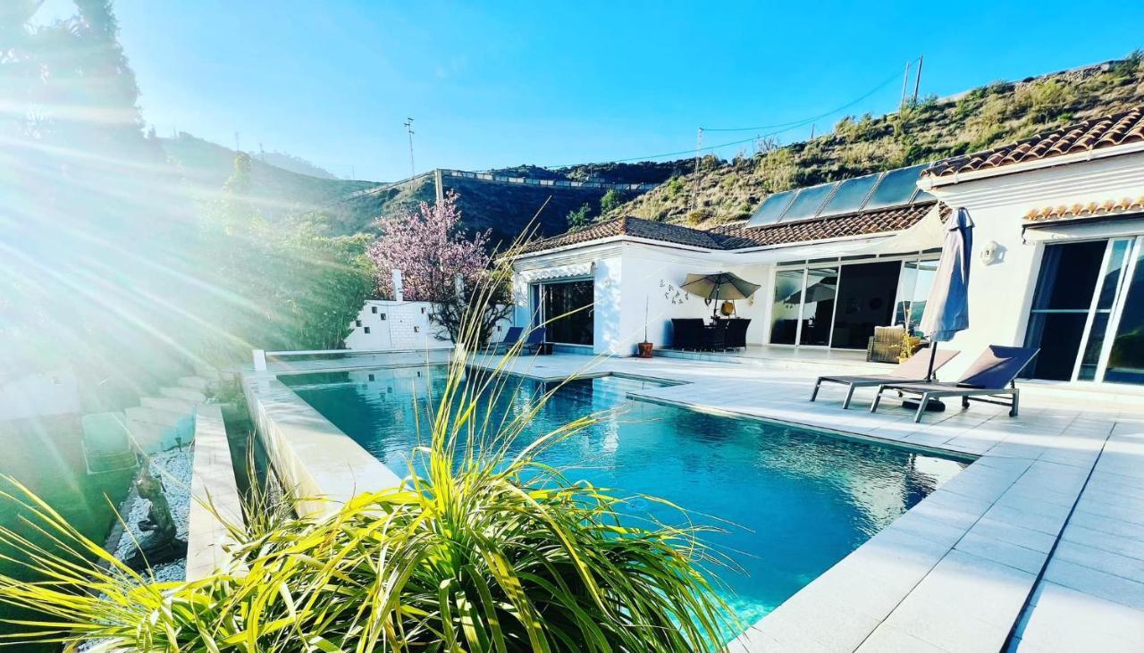 Casa Sierra, A Stunning Spanish Rural Retreat Vila *